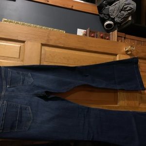 American Eagle Skinny Flare Jeans. Size 10 Long.